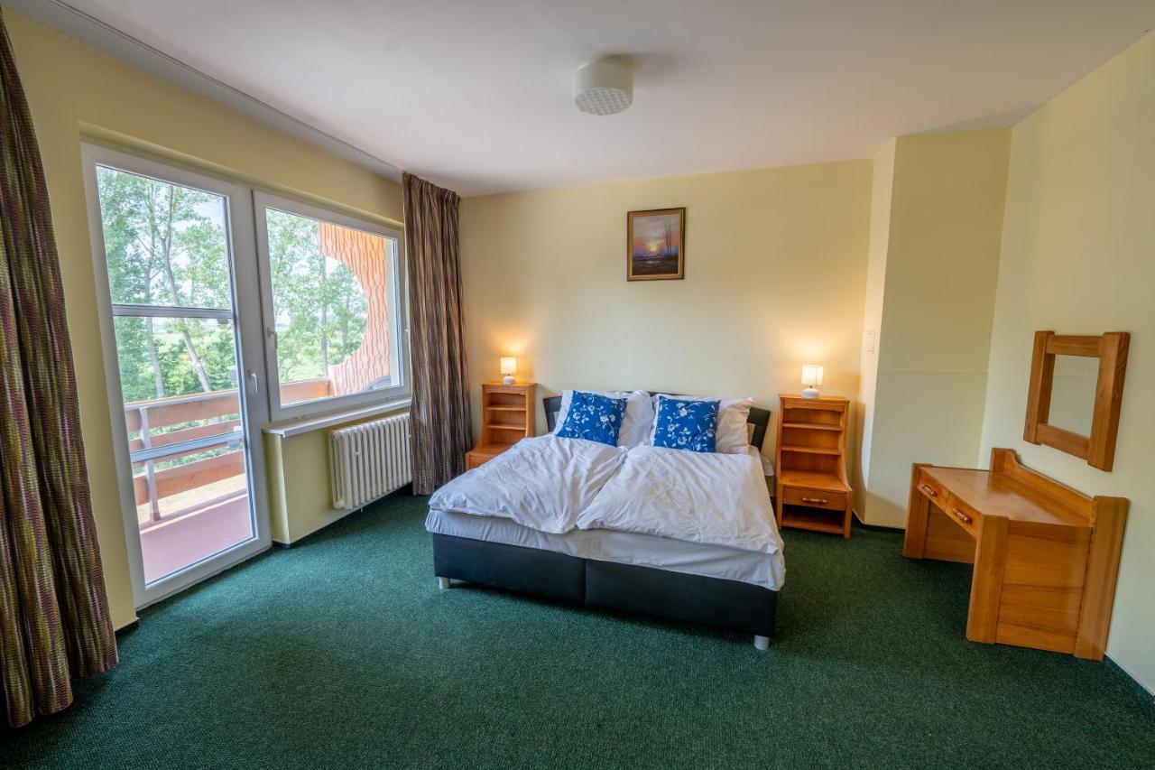 Rekreacne Stredisko Patince - Family Resort Bagian luar foto
