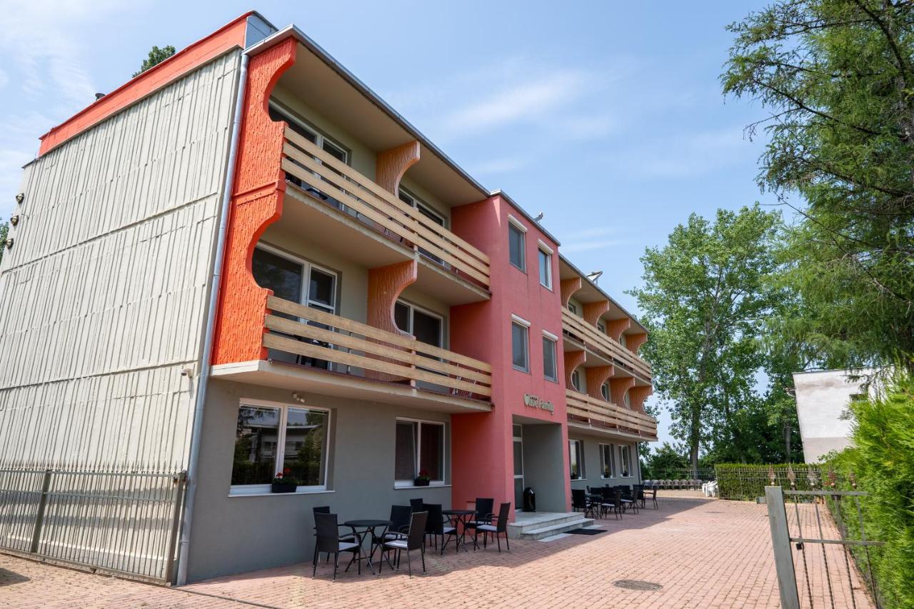 Rekreacne Stredisko Patince - Family Resort Bagian luar foto